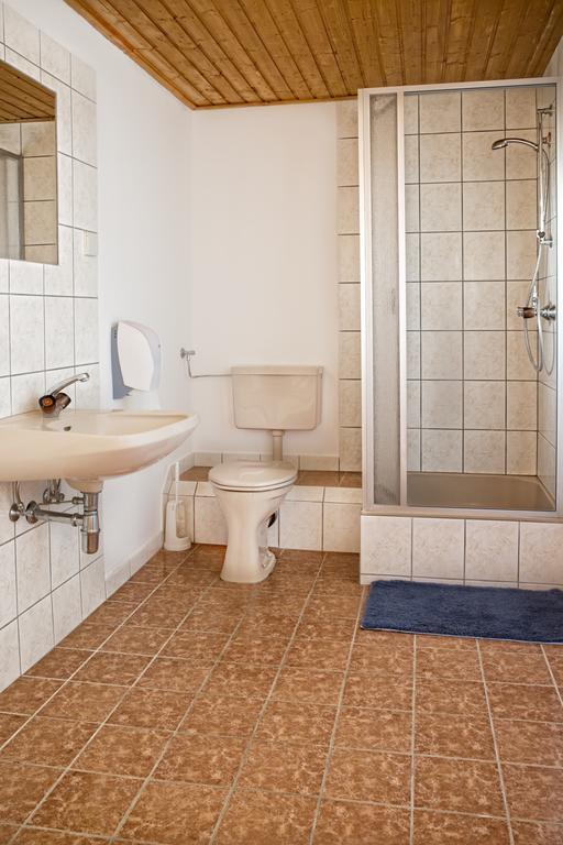 Altes Almhaus Hotel Maria Lankowitz Szoba fotó