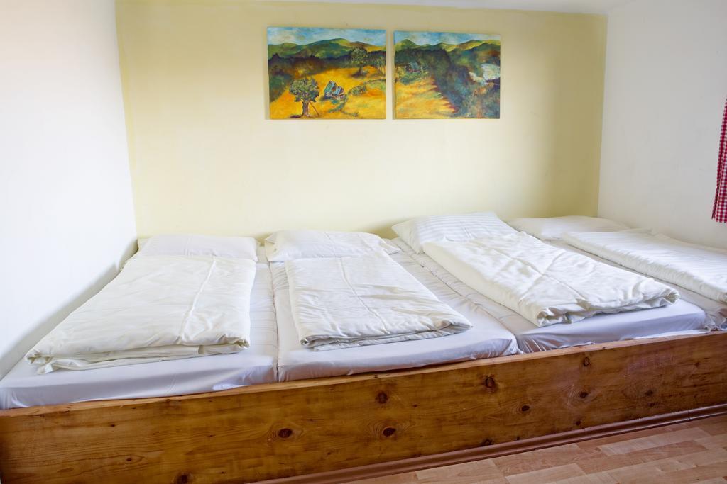 Altes Almhaus Hotel Maria Lankowitz Szoba fotó